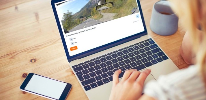 Comment fonctionne une auto-école en ligne ?
